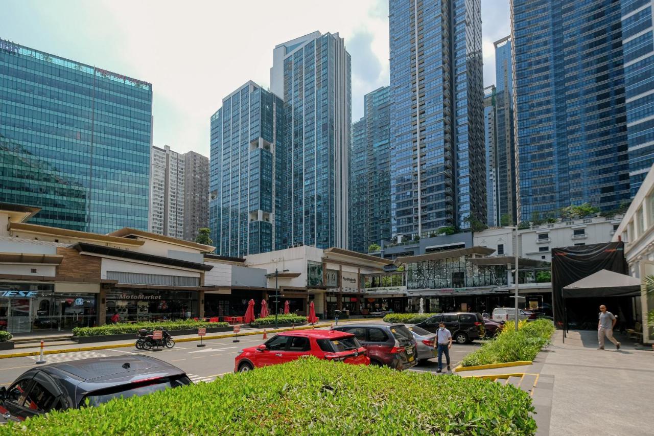 تاغويغ Cityscape View 2Br In Uptown Bgc W 200Mbps Wifi المظهر الخارجي الصورة