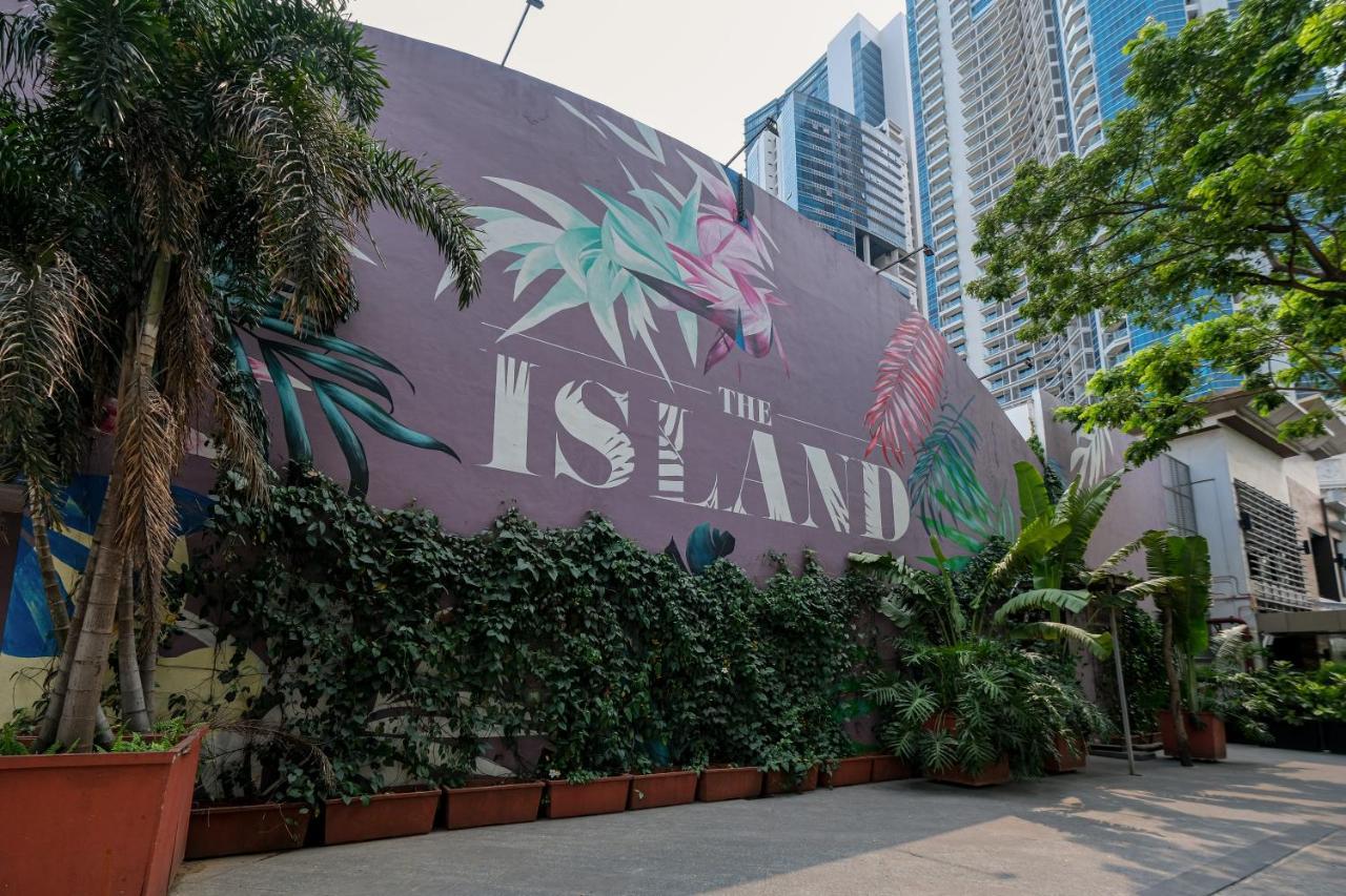 تاغويغ Cityscape View 2Br In Uptown Bgc W 200Mbps Wifi المظهر الخارجي الصورة
