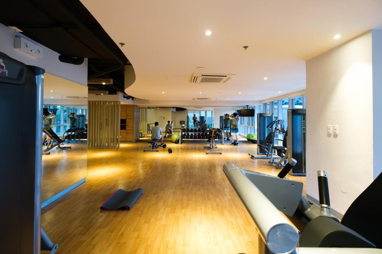 تاغويغ Cityscape View 2Br In Uptown Bgc W 200Mbps Wifi المظهر الخارجي الصورة