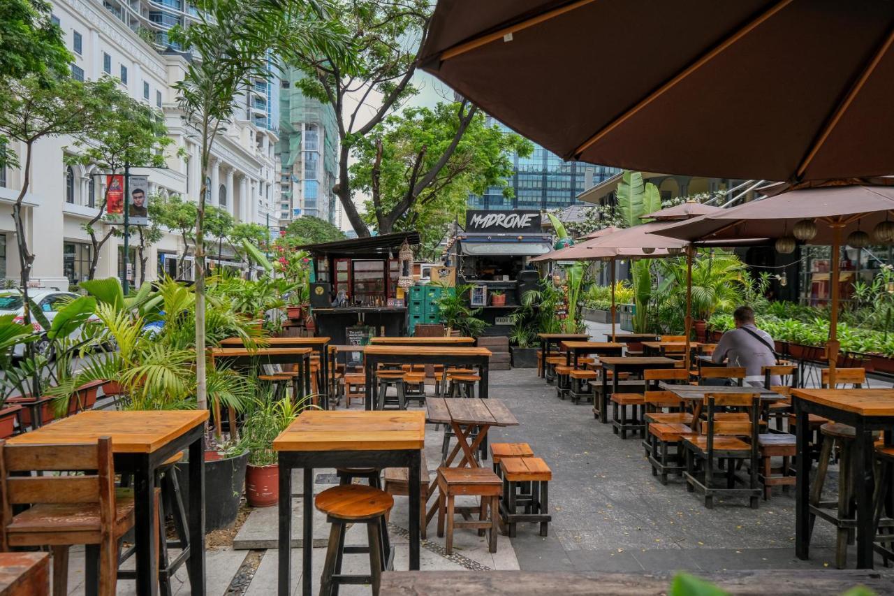 تاغويغ Cityscape View 2Br In Uptown Bgc W 200Mbps Wifi المظهر الخارجي الصورة