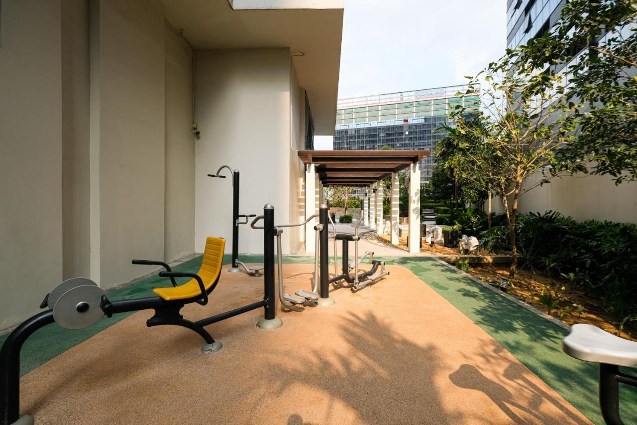 تاغويغ Cityscape View 2Br In Uptown Bgc W 200Mbps Wifi المظهر الخارجي الصورة