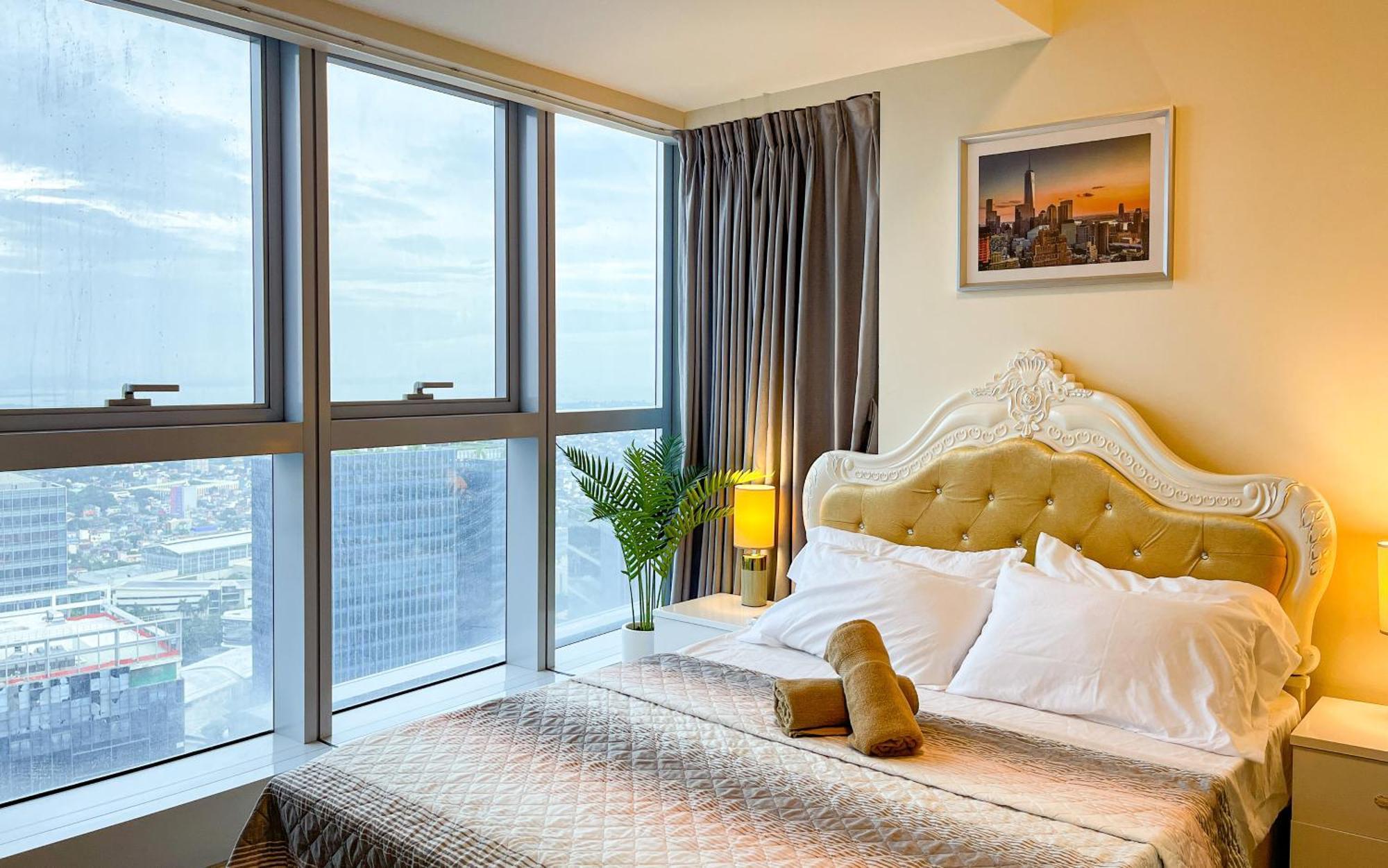 تاغويغ Cityscape View 2Br In Uptown Bgc W 200Mbps Wifi المظهر الخارجي الصورة